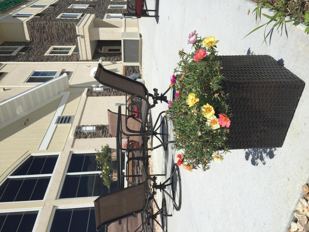 Grandstay Hotel & Suites Mount Horeb - Madison Eksteriør bilde