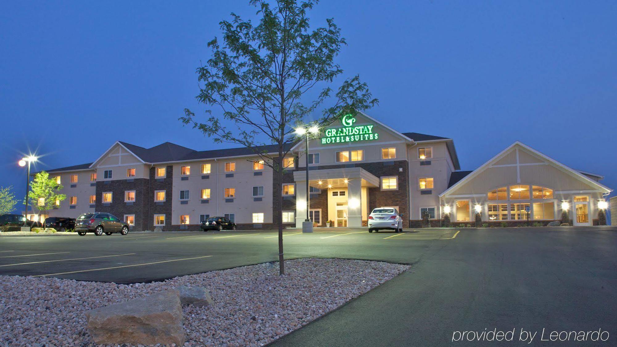 Grandstay Hotel & Suites Mount Horeb - Madison Eksteriør bilde