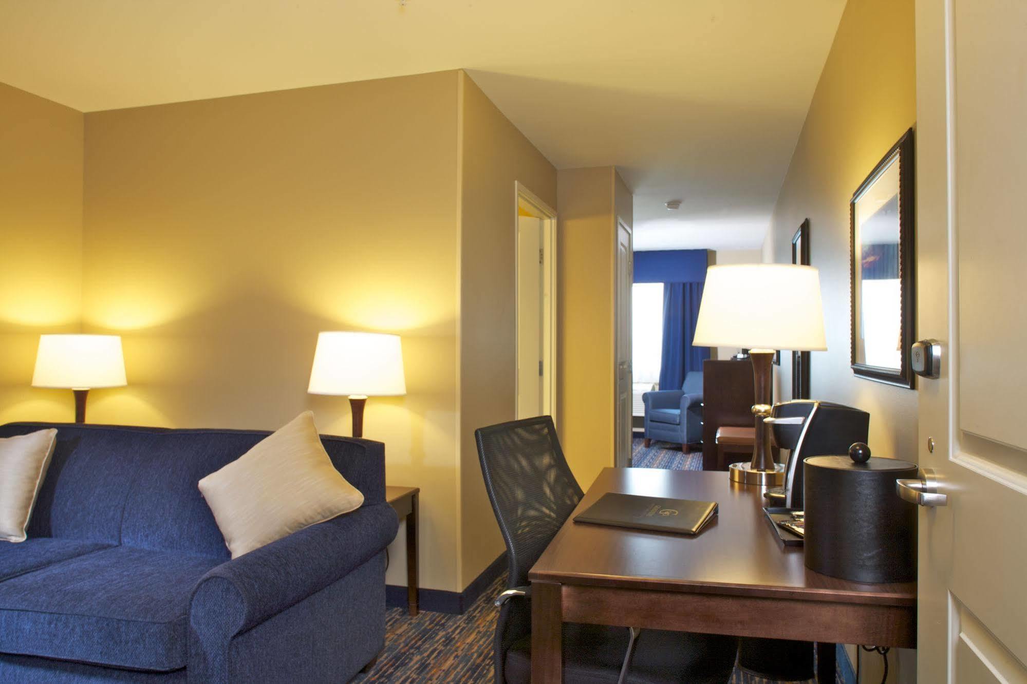 Grandstay Hotel & Suites Mount Horeb - Madison Eksteriør bilde