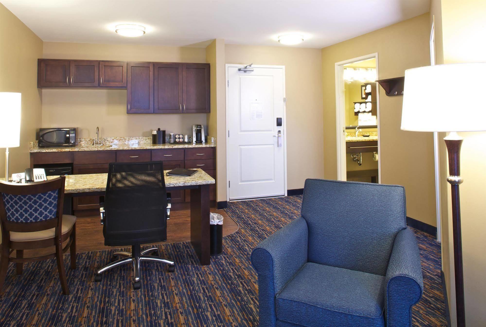 Grandstay Hotel & Suites Mount Horeb - Madison Eksteriør bilde