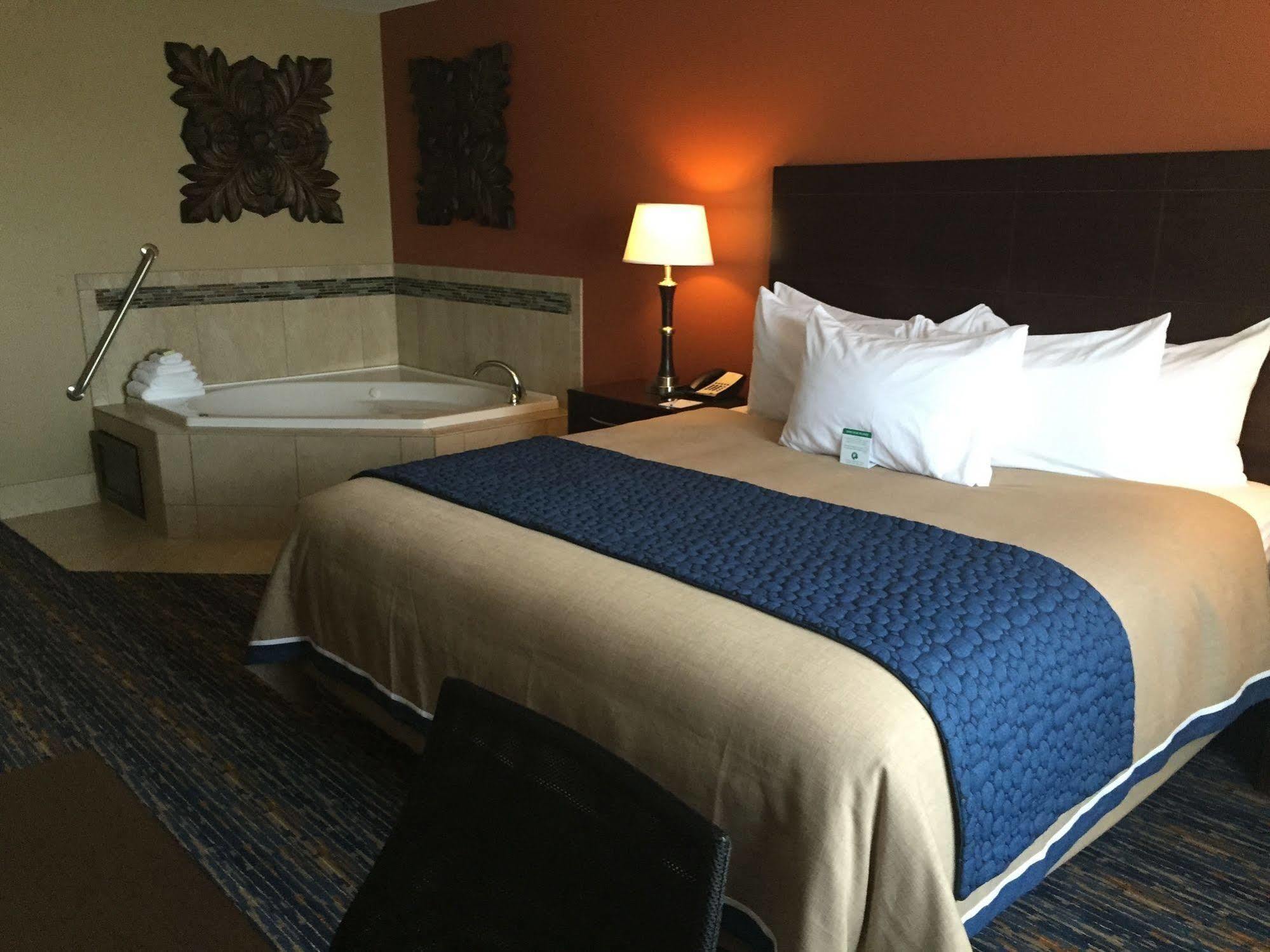 Grandstay Hotel & Suites Mount Horeb - Madison Eksteriør bilde
